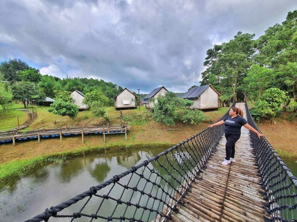 Sofia's Lake Resort