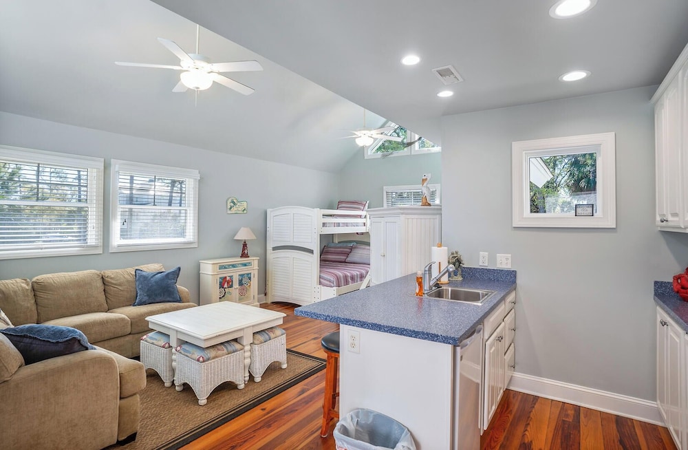 Tasteful 2 Story 4 Bedroom, 4 Bath Home! New on Rental Program, Sleeps 12!