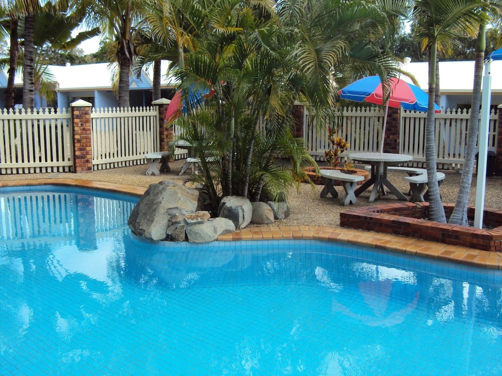 Palm Valley Motel and Self-contained Holiday Units