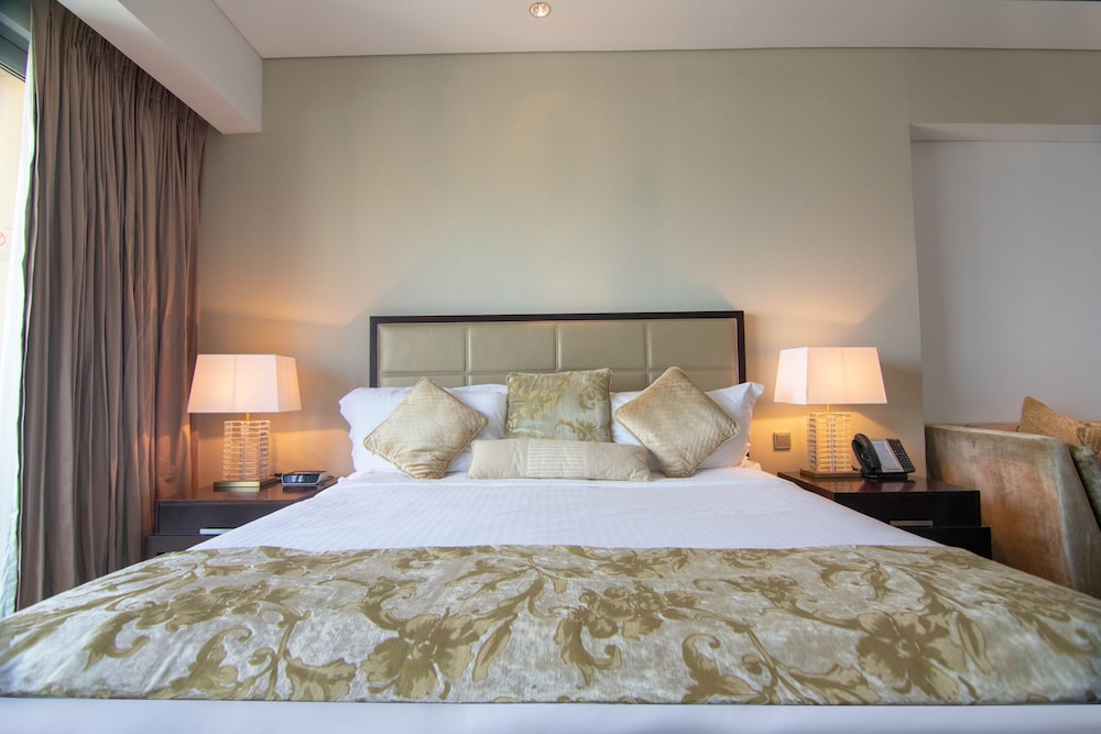 Lux BnB Address Dubai Marina-Studio