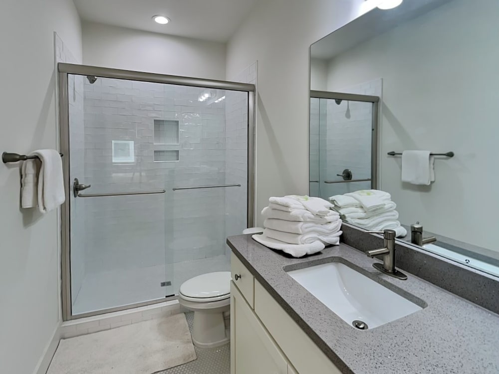 Cottages at Old Bay #5 by Southern Vacation Rentals