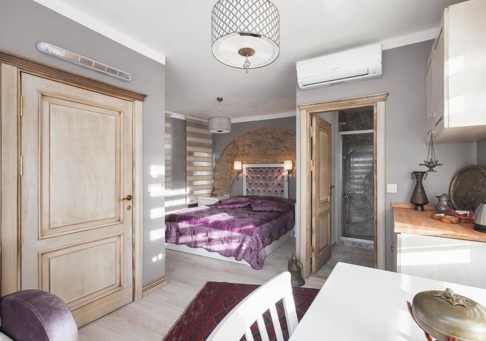 Galatolia Suites - Image 78