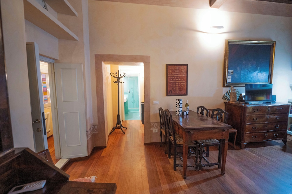 Campo De' Fiori Apartments