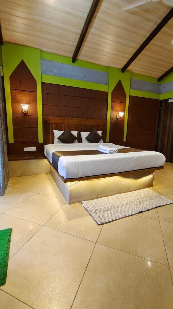 Royal Stone Resort