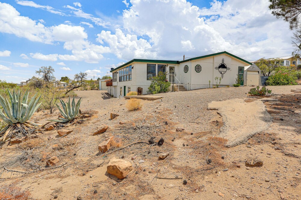 1 Mi to Lake: Home w/ Deck in Elephant Butte