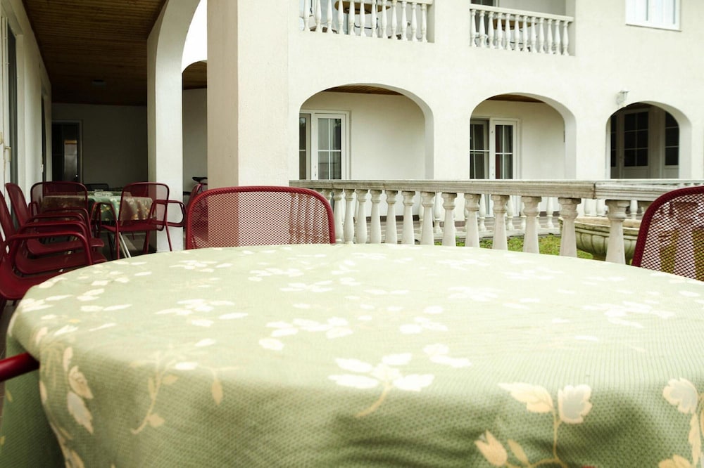 Apartment in Podersdorf am See With a Bicycle Storage