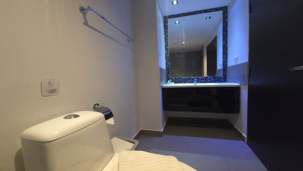 Boutique Bliss 1BR T1-506