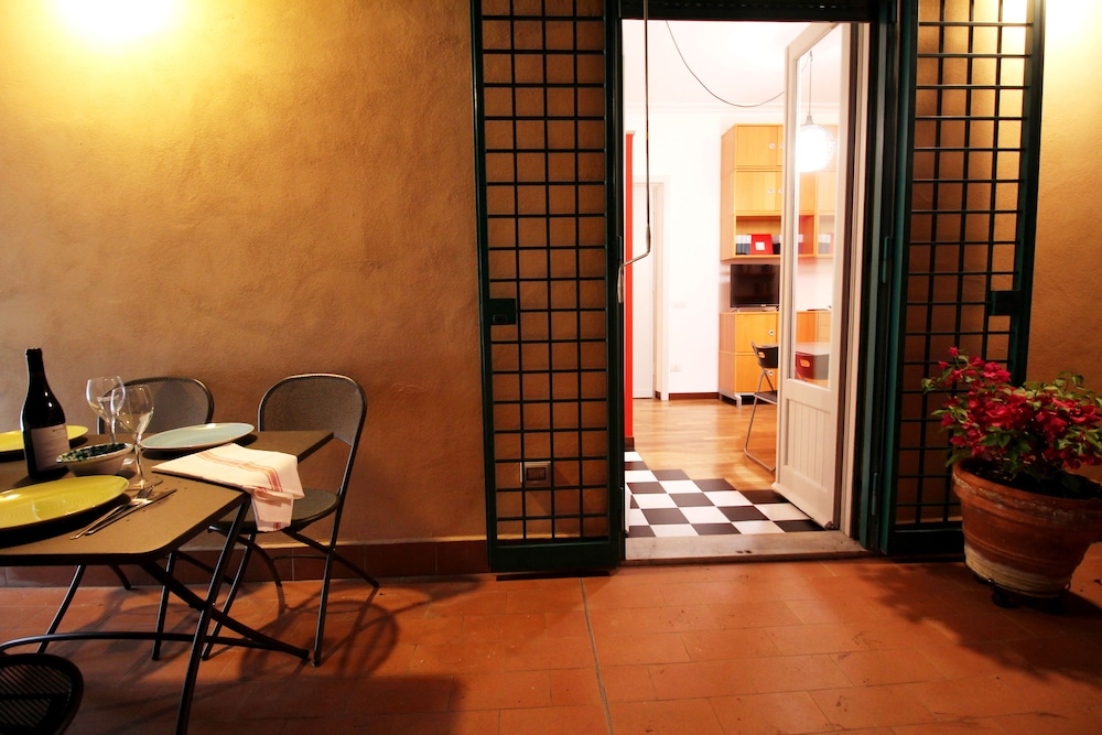 Wonder Romantic Terrace