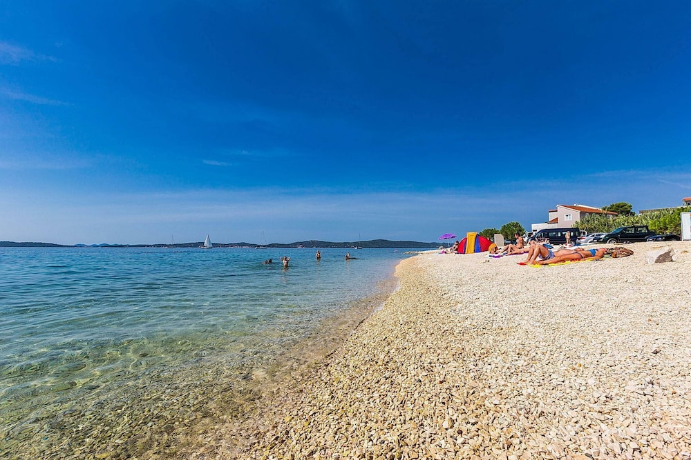 Vesna - 200 m From Beach - A3 view 2