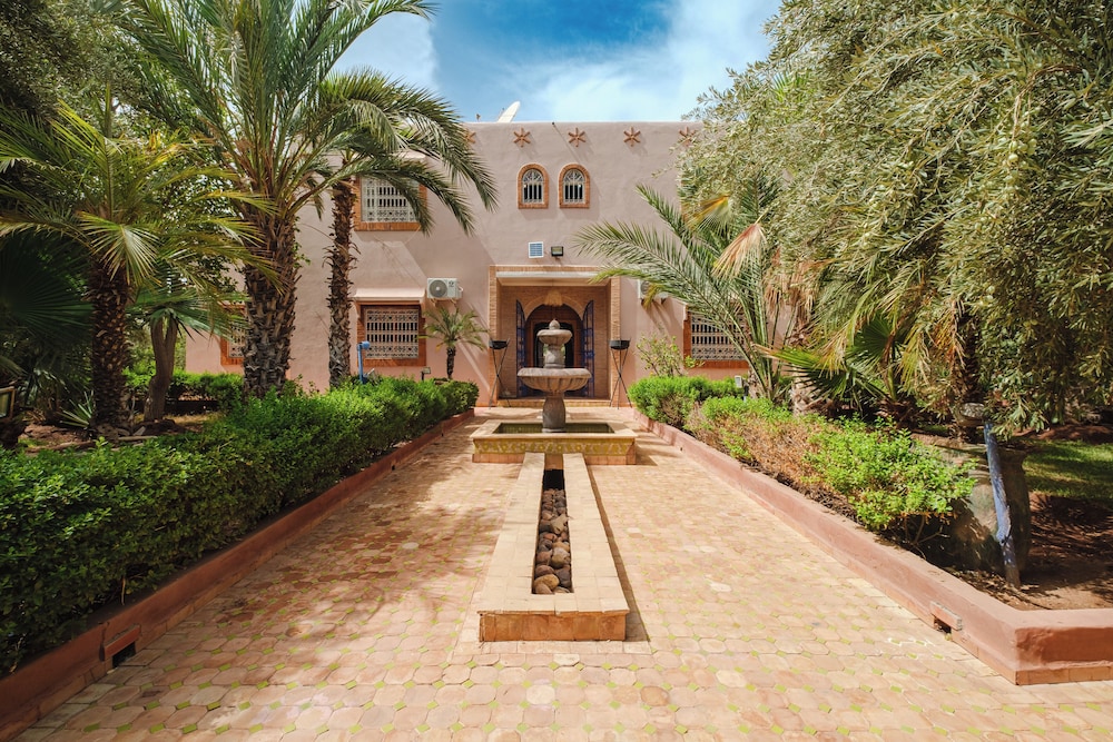 Dar Salah-Eddine Oasis Pool & SPA