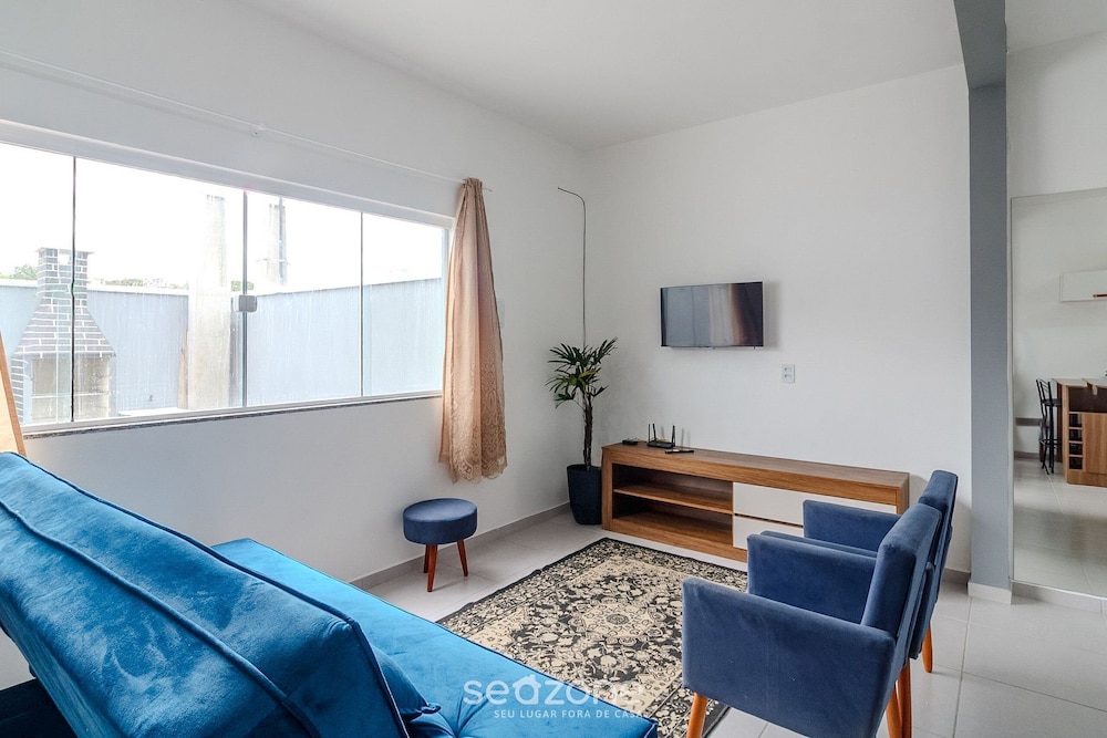 1BR House w/ BBQ & Garage in Penha Jcs0004