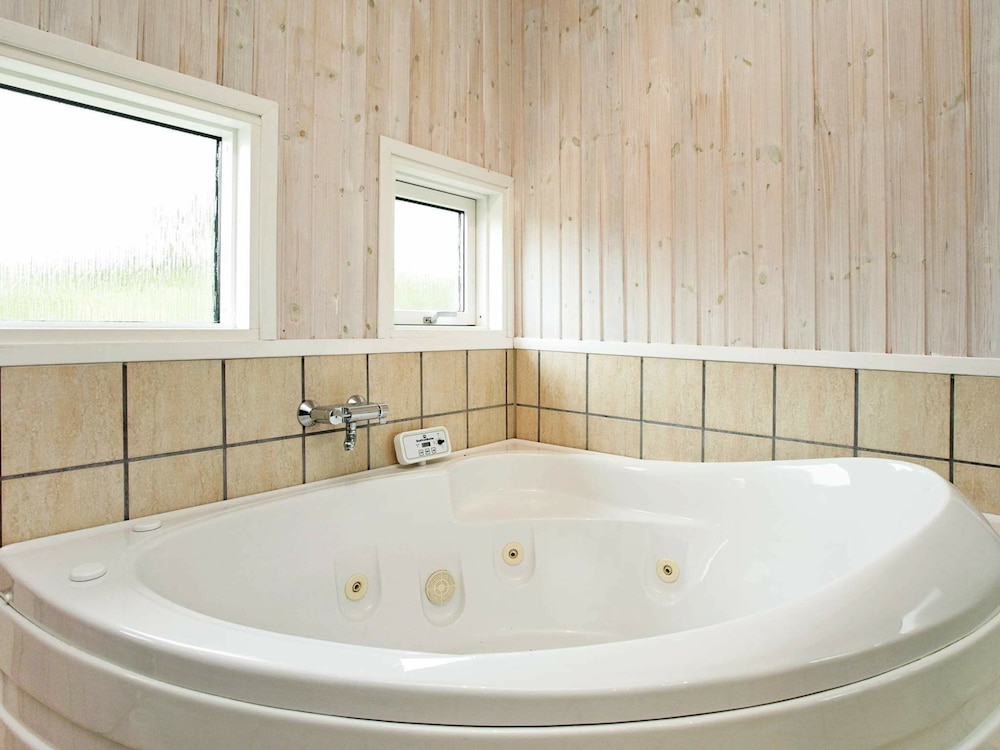 6 Person Holiday Home in Hejls-by Traum view 4