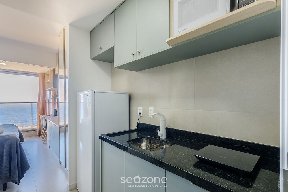 Apartments in a Building With a Pool 800m From the Beach in Salvador - EDF