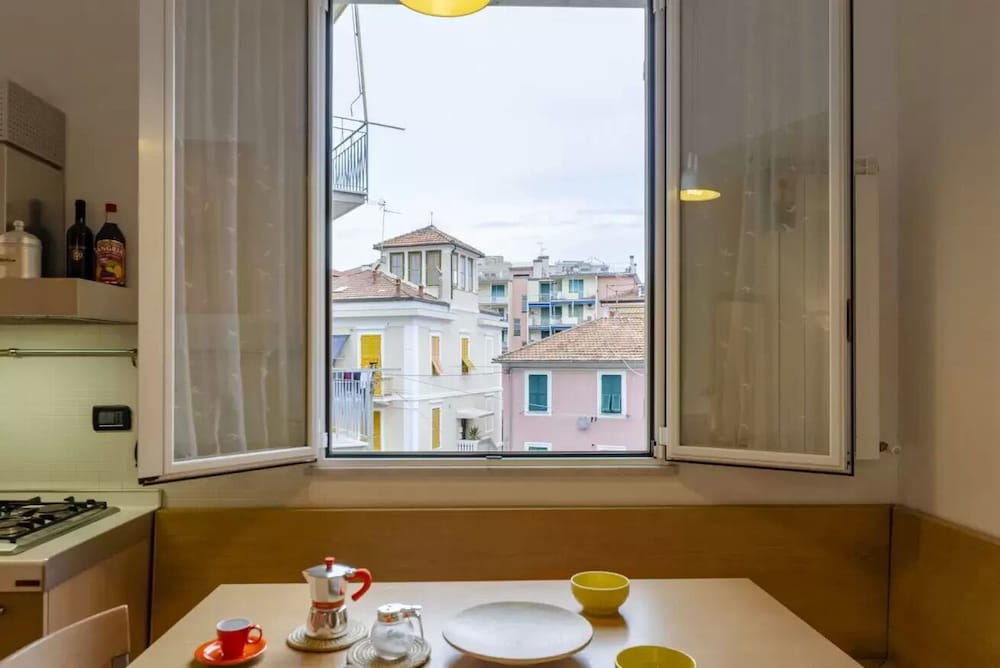 JOIVY Elegant Flat near Seaside view 5