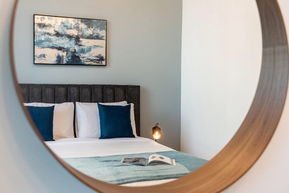 Silkhaus Spacious Near Dubai Mall Balcony Views