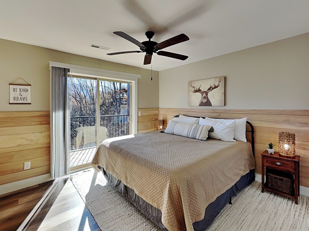 The Squirrel's Nest by Jackson Mountain Rentals