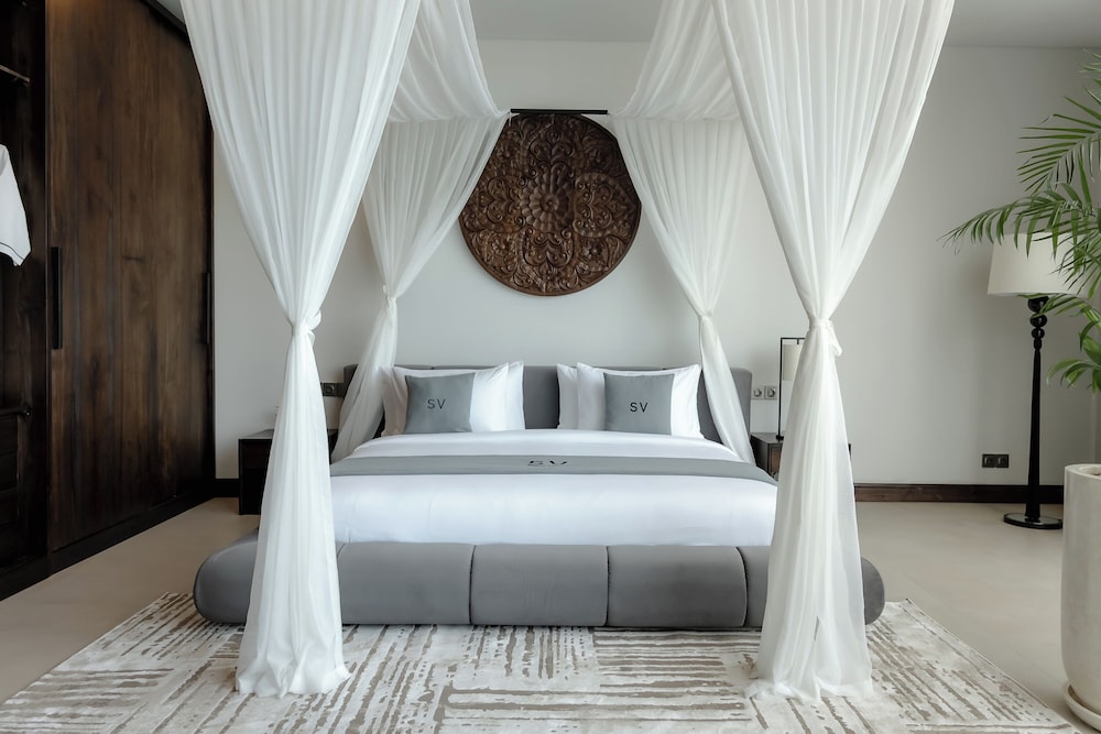 AMO Residences