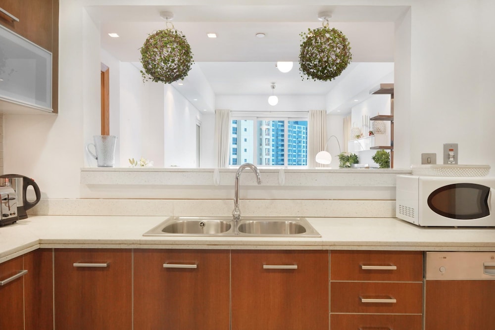 Modern and Airy 2BR in Palm Jumeirah