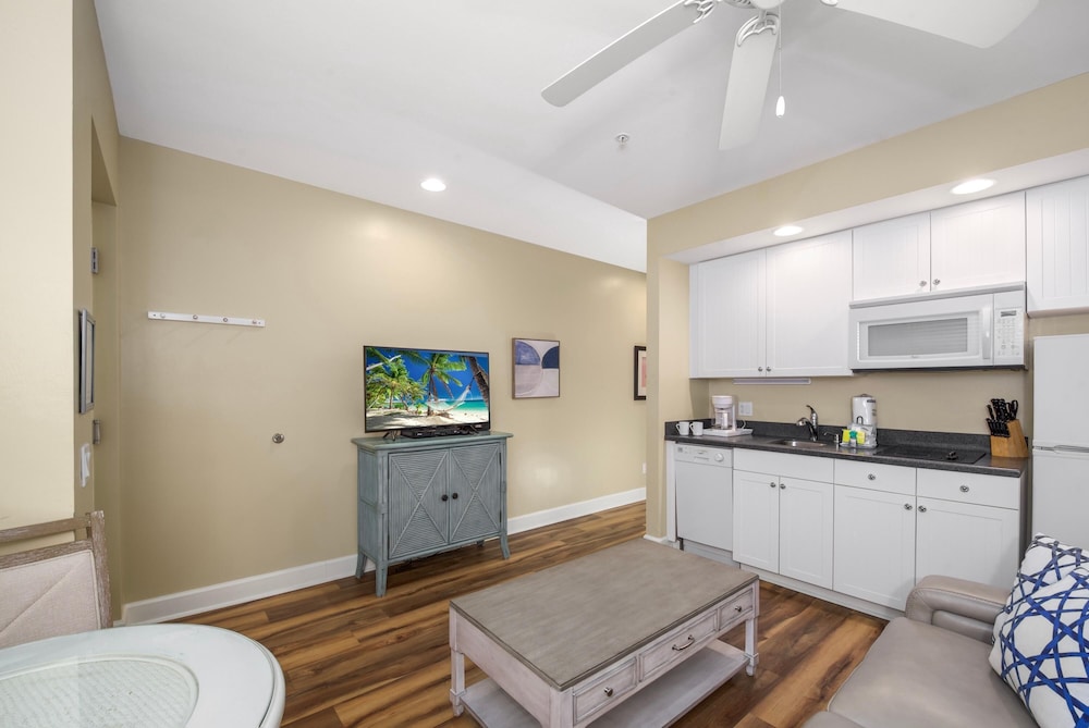 Harbour House 215
