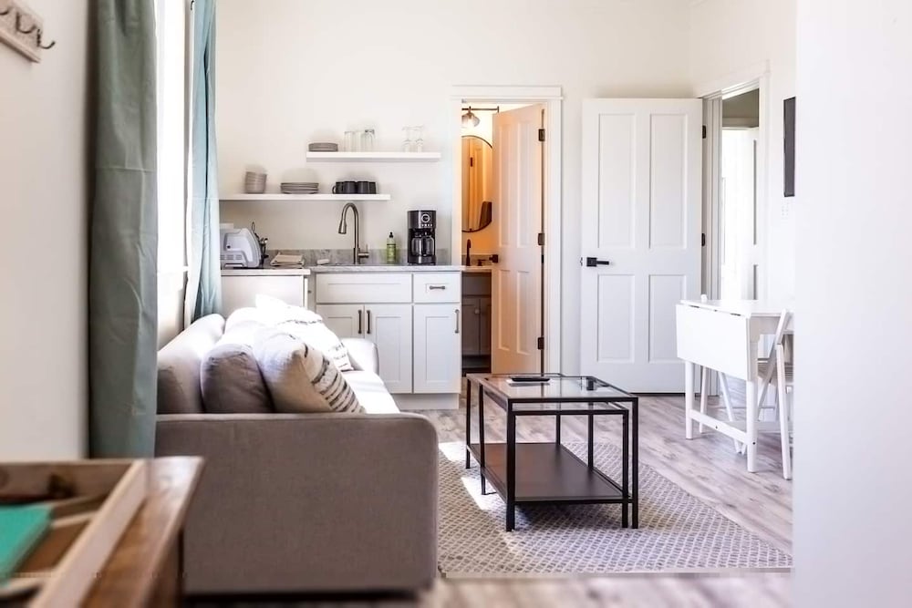Days Like This -spacious Home Steps From the Beach