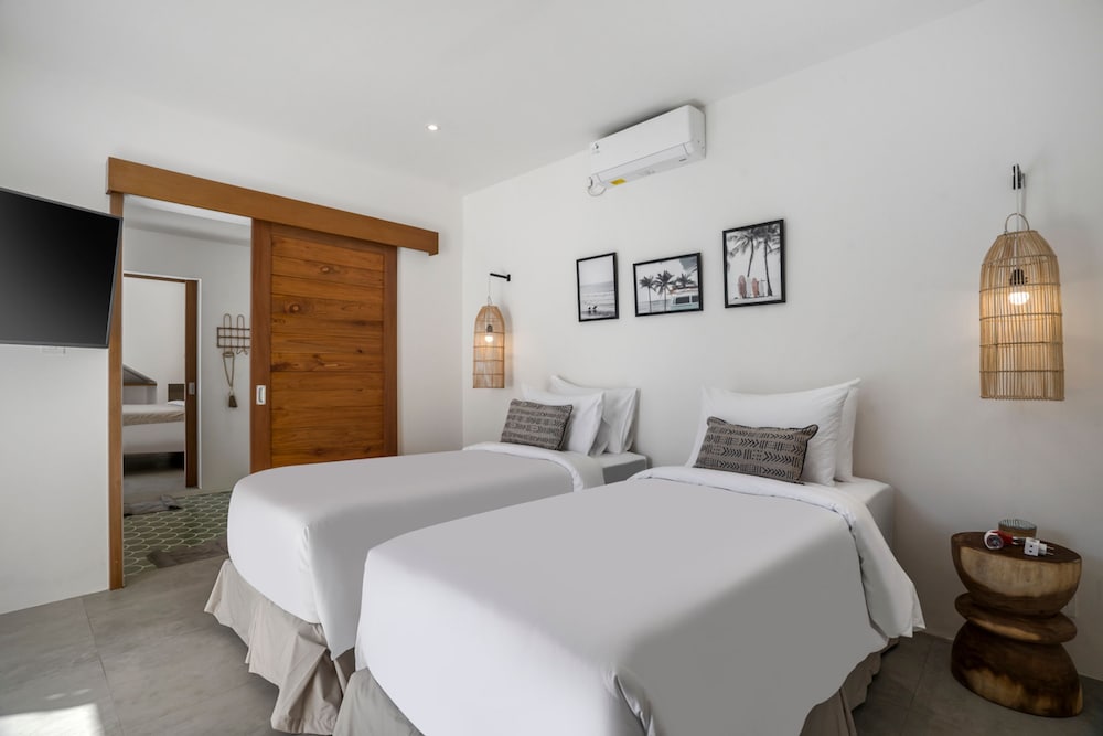 Villa Makena by Alfred in Bali - Stunning Tropical 6BD Villa Near the Beach