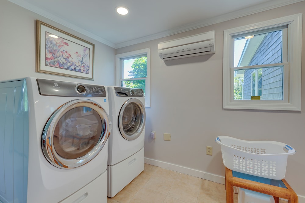 Water-view Beach House in Truro, Great for Groups!