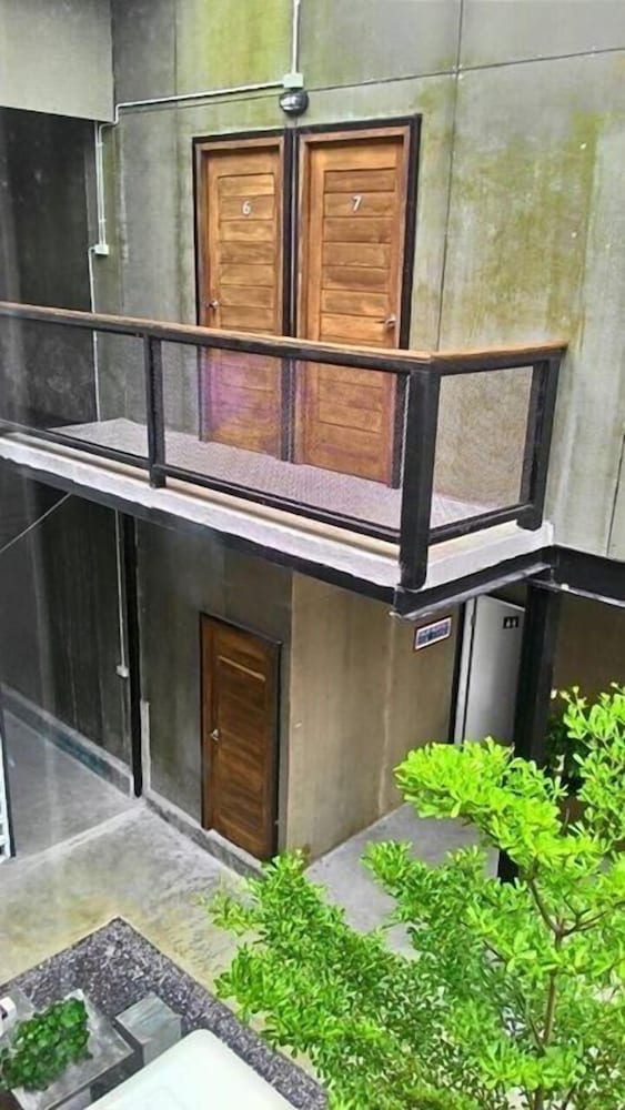 Nokhook House Trang - Hostel