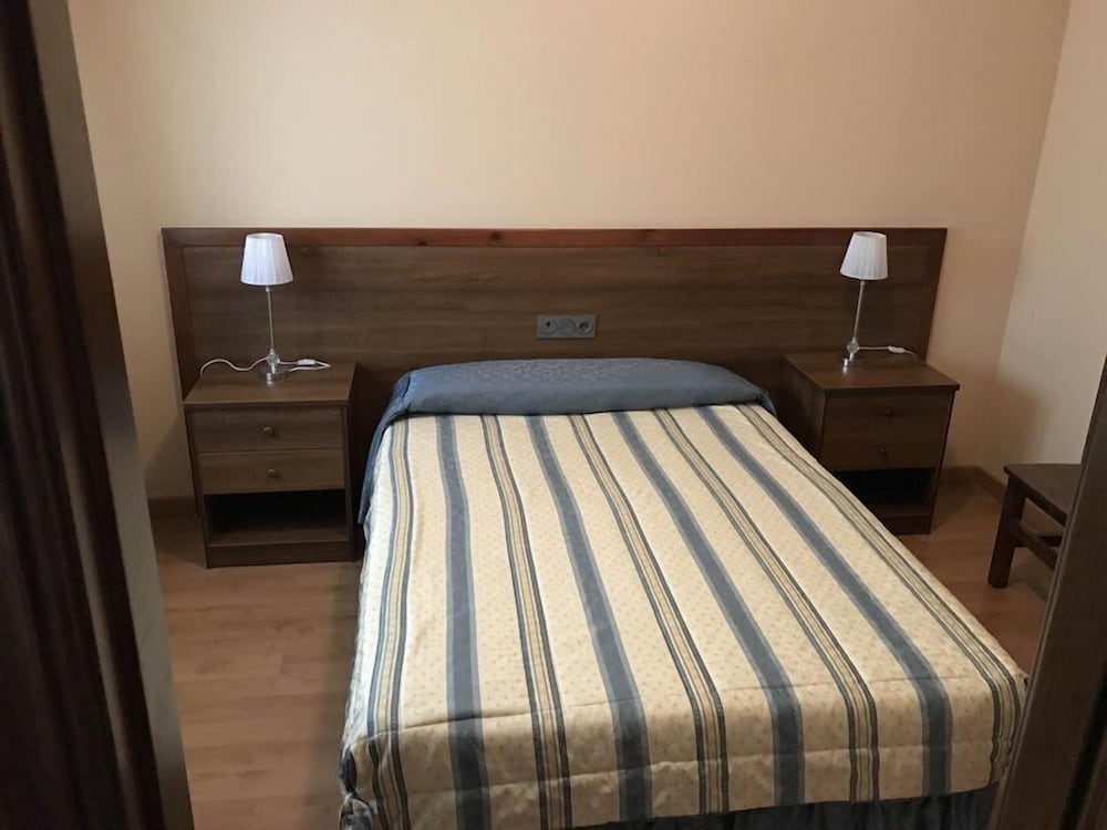 Hostal Restaurante Luciano photo 1