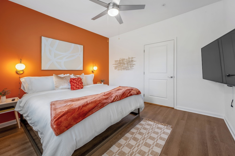 Luxurious Apartments - Pool Gym Bikes