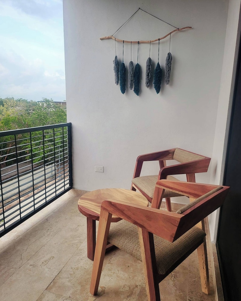 ¡bello Zen PH 2 Terraces for 4 People!