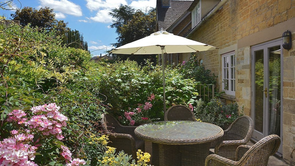 Wychwood Cottage