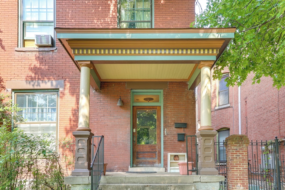 Louisville Vacation Rental 2 Mi to Churchill Downs
