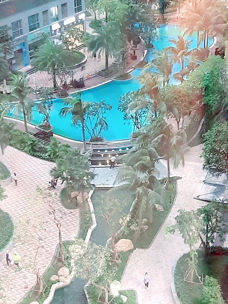 Spacious Modern 4-bed 140sqm Vinhomes Apartment