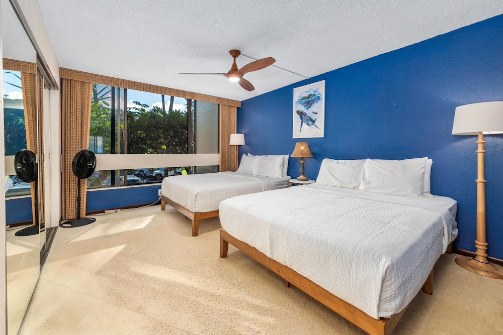 Big Island Keauhou Surf & Racquet 1204 2 Bedroom Condo view 5