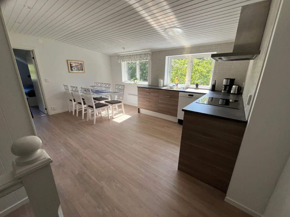 5 Star Holiday Home in Mollosund