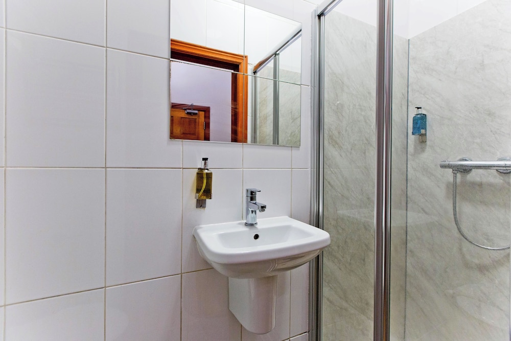 Imperial Earls Court Apartments