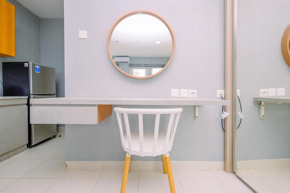 Cozy Studio at Sentul Tower Apartment
