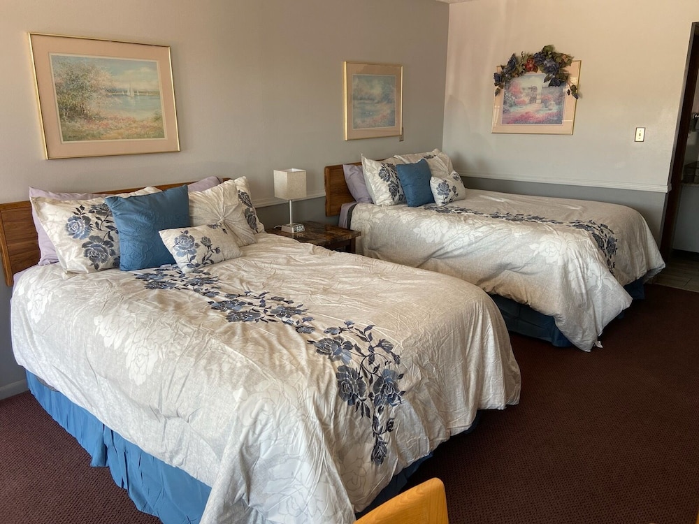 North Platte Vacations - Blue Spruce Motel - Property Image 3