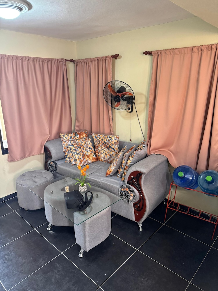 Apartamentos Corniell