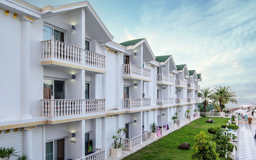 Onkel Resort Hotel