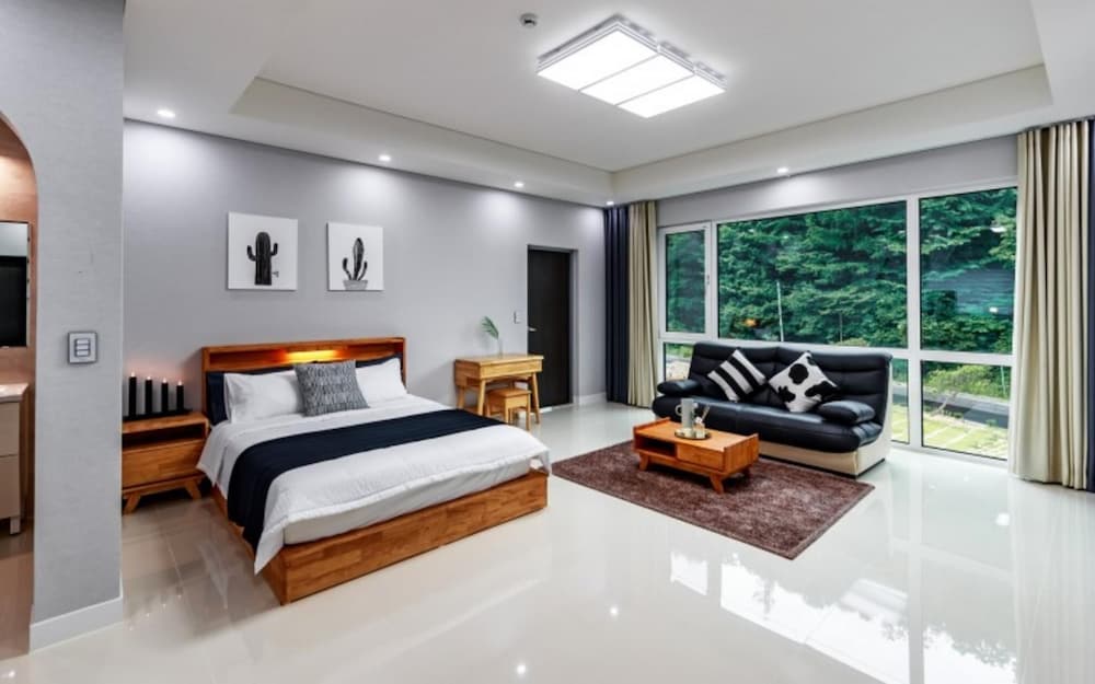 Chuncheon Plan B Pool Villa view 5
