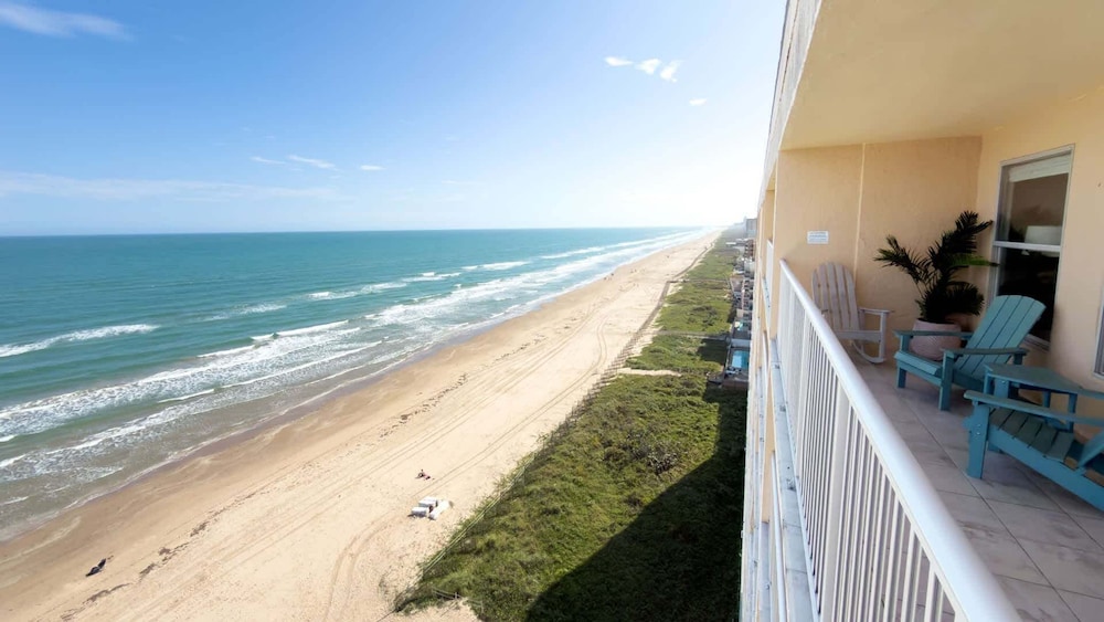 Penthouse Beachfront Views Renovated 4 Bedroom Condo