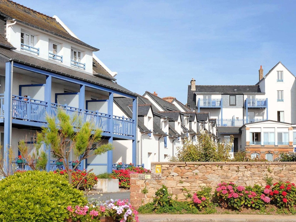 Apartment in Tregastel Near Renote Island