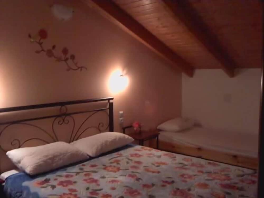 Zoe's Studios photo 3