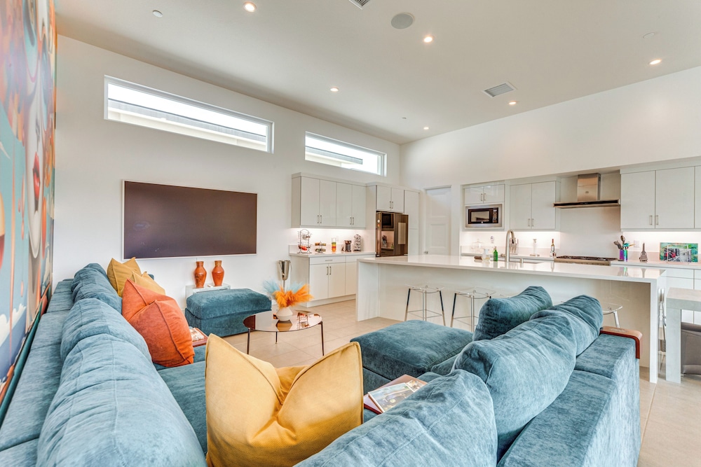 Desert Oasis in Palm Springs w/ Resort-style Perks
