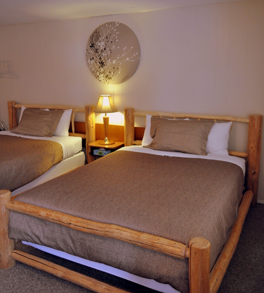 Red MountainVillageHomesCabins - Image 5