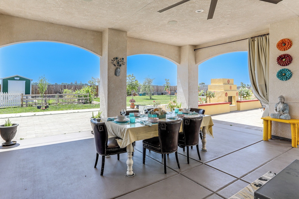 8 Mi to Lodi Lake: Luxe Home w/ On-site Vineyard
