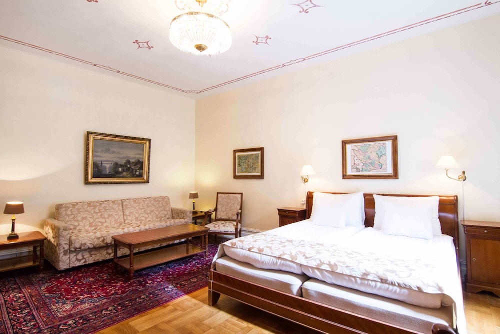 Mayfair Hotel Tunneln 15