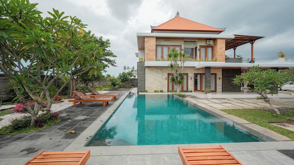 Mona Bali Guest House