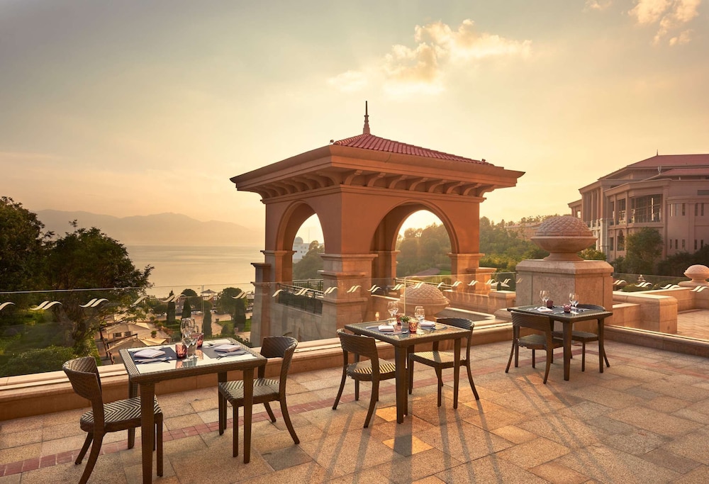 Hilton Yuxi Fuxian Lake